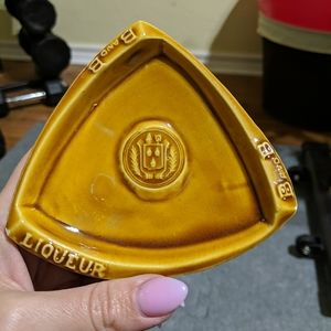 B&B liquor ashtray